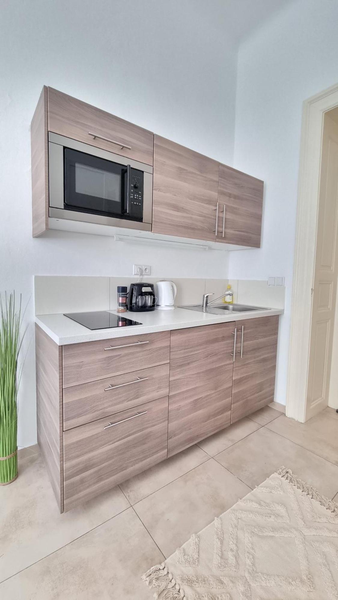 Finnem Rentals Tyrsova Praga Exterior foto