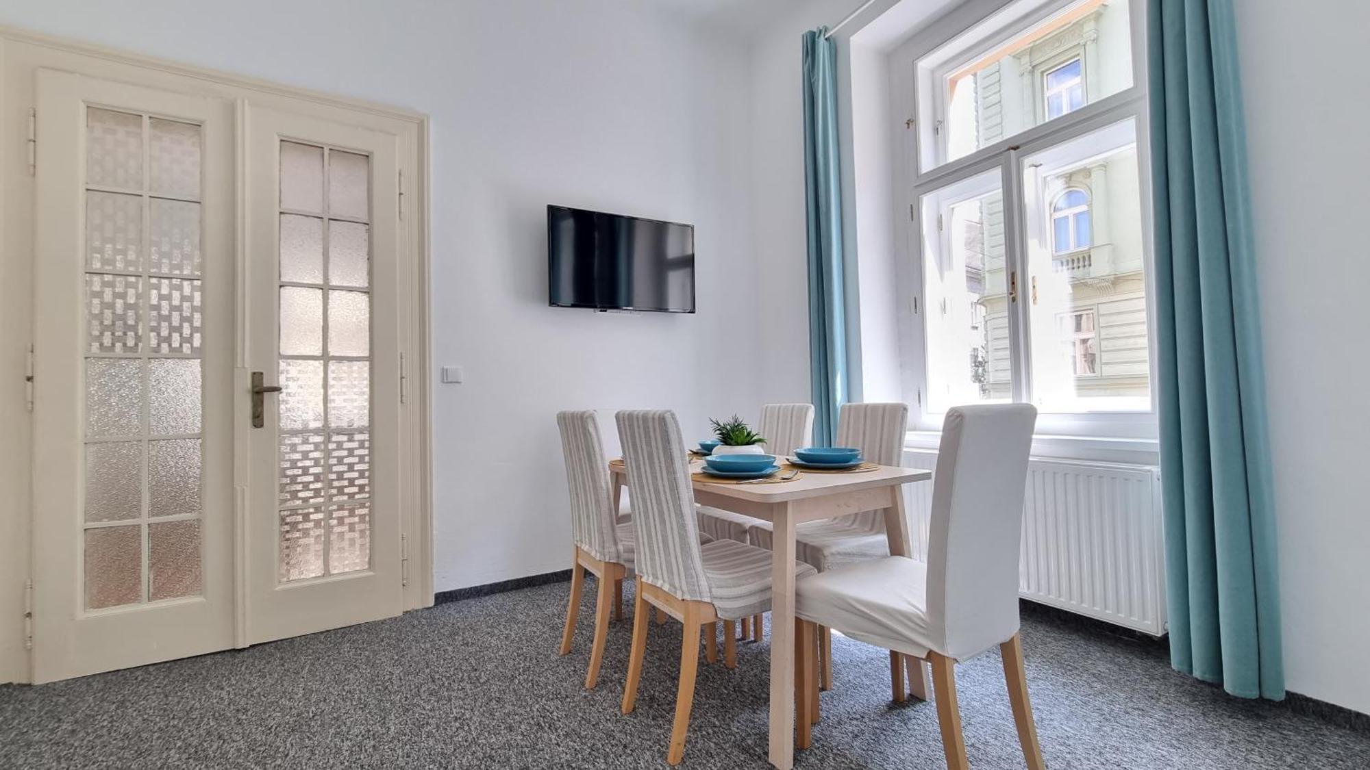Finnem Rentals Tyrsova Praga Exterior foto